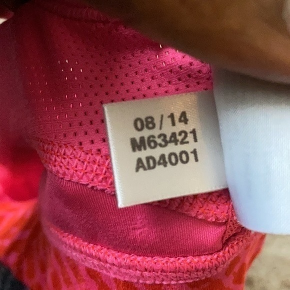 Adidas Techfit Red & Pink Patterned Sports Bra Medium Compression Size Small - Picture 6 of 6